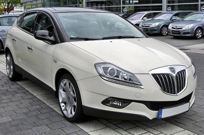 800px-Lancia_Delta_III_20090620_front.JPG