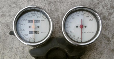 b250 gauge664.jpg