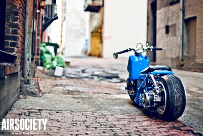honda-ruckus-bagged-air-ride-stance-scooter-012.jpg