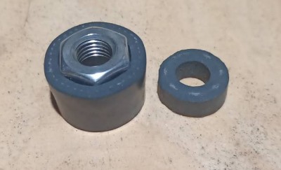 Детали отбойника и гайка.jpg